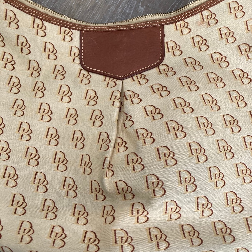 Shoulder handbag. - Picture 4 of 8